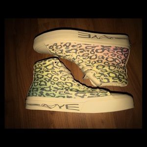 STRAYE brand high tops